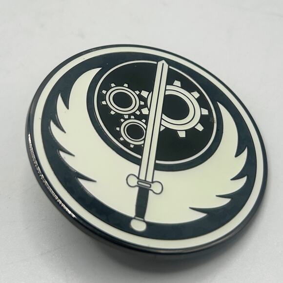 Brotherhood of Steel Insignia Glow in the Dark - Fallout Pinfinity AR Pin EUC - Picture 2 of 6